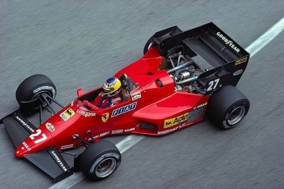 カスタム品 1/18 GP replicas フェラーリ 126C4 1984