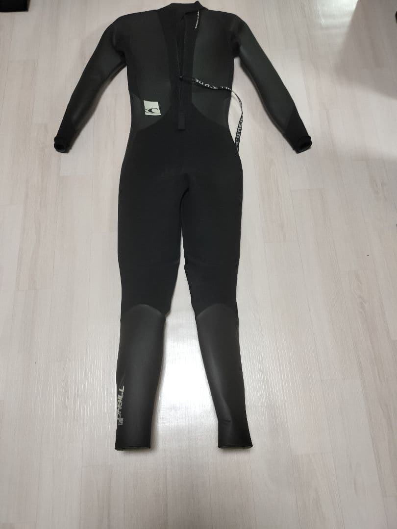 O'Neill ブラック フルスーツ