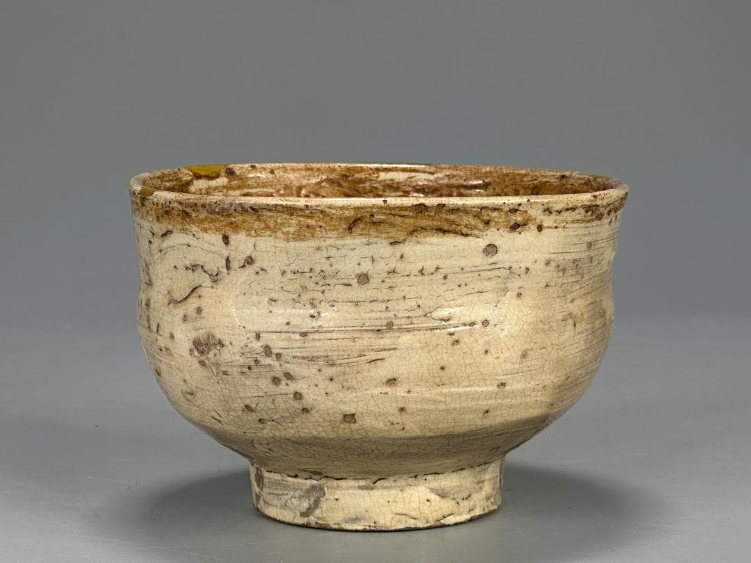 日本美術　桃山時代　美濃　刷毛目茶碗　茶道具　古茶器　時代茶碗
