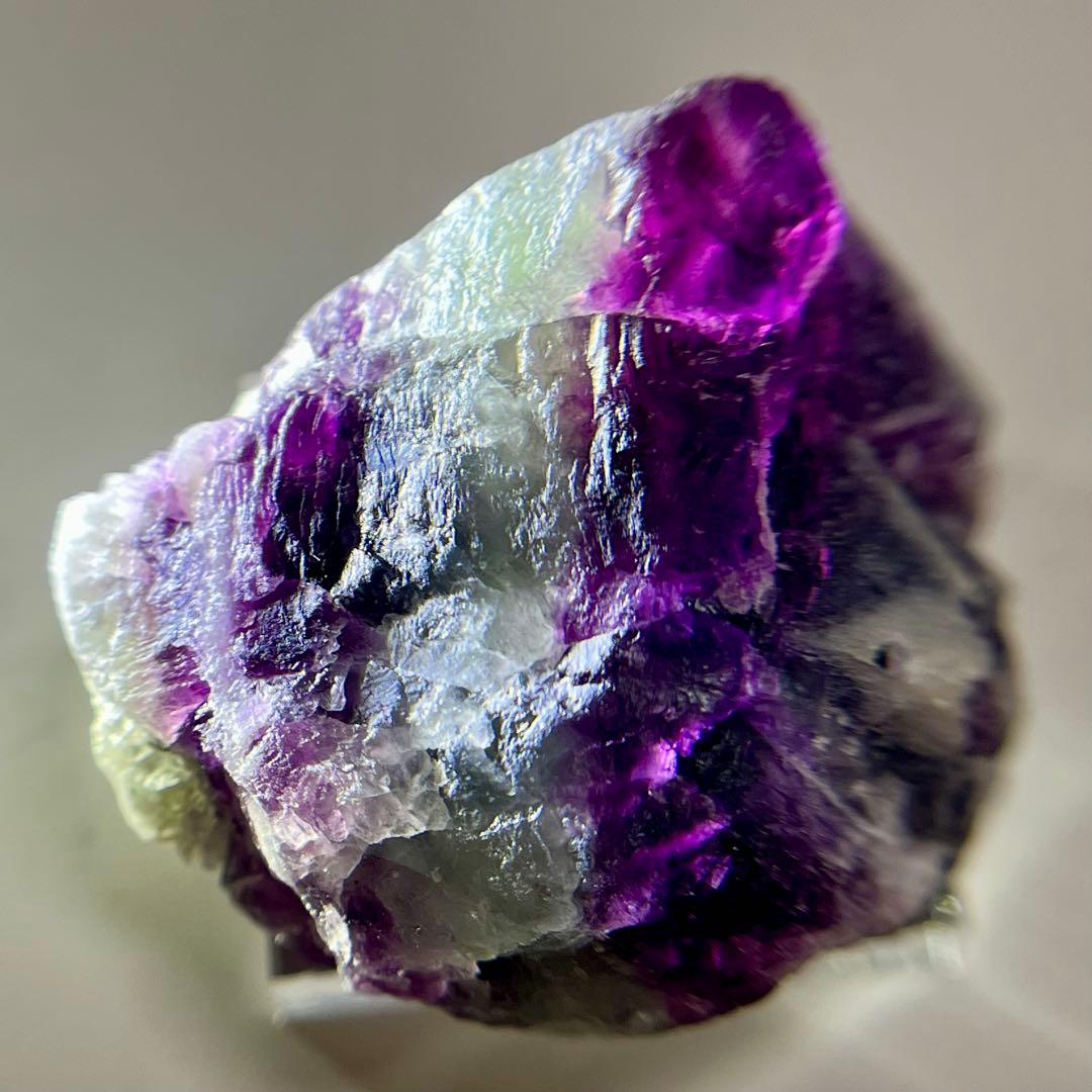 バイカラー シュガー 虹 フローライト 310.35ct 原石 ゾーニング 鉱物