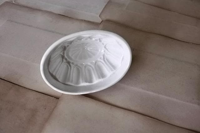 フランス 不思議の国のアリス的 カフェオレボウル 白 アンティーク