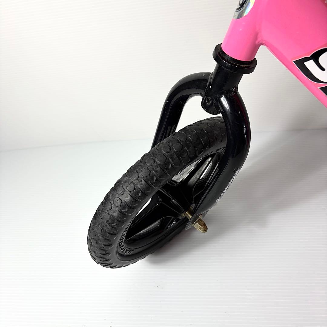 美品 ストライダー クラシック 12 ピンク 人気色 キックバイク ベル付き