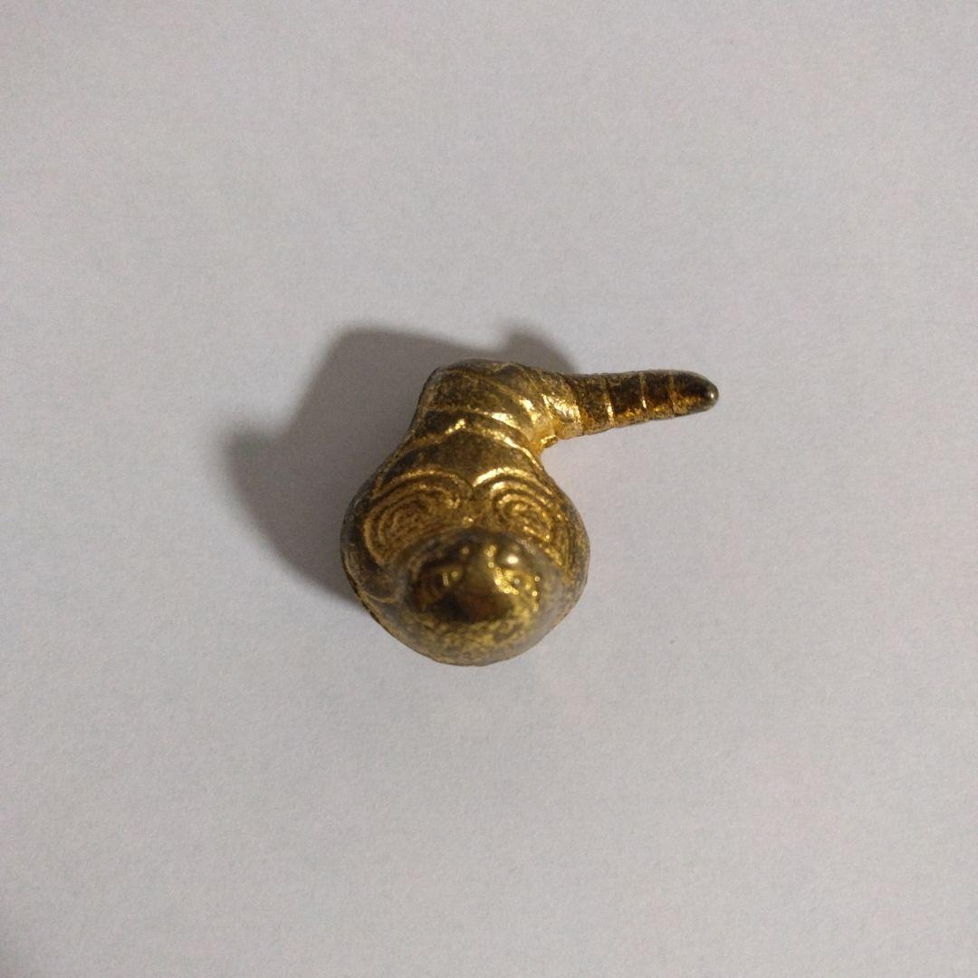 金色アーボック
