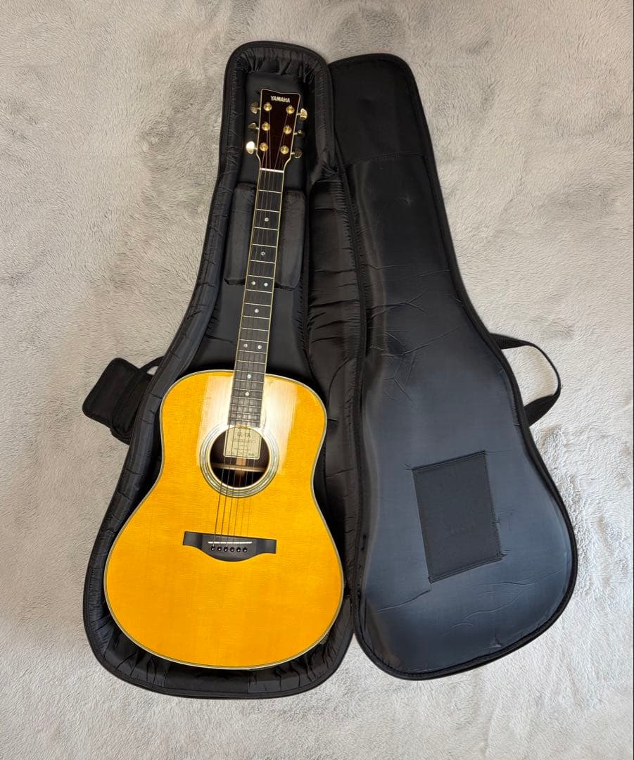 YAMAHAヤマハLL-TAアコースティックギター ギグバッグ、付属品付き
