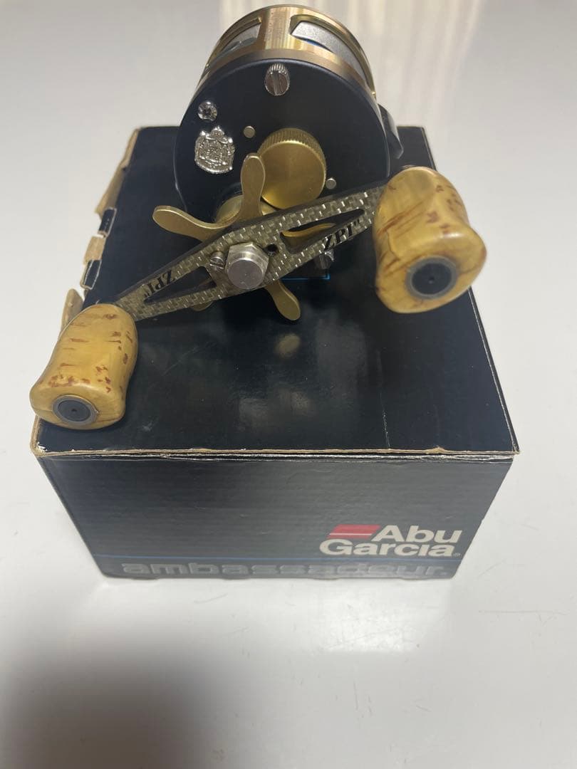 セ*チ様 AE74 Abu Garcia Ambassadeur 限定モデル 左