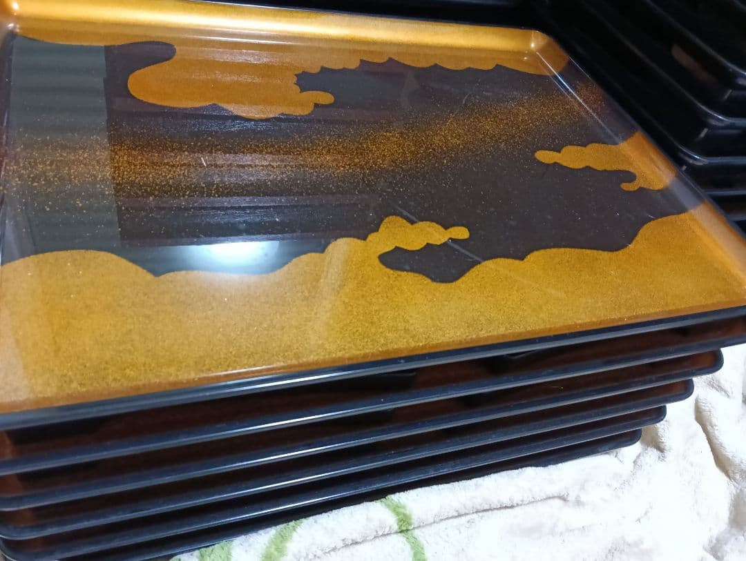 10個　御膳　お盆　膳　金色装飾の盆　折りたたみ式