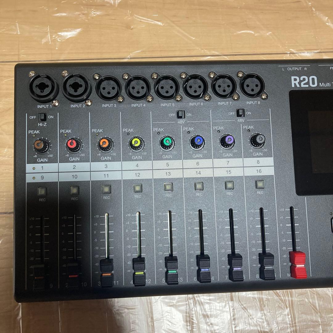 美品　ZOOM R20