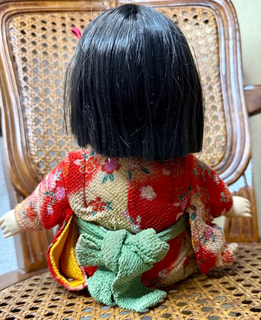 京おさな人形？ 創作人形 女の子 赤い着物 20cm 縮緬 詳細不明
