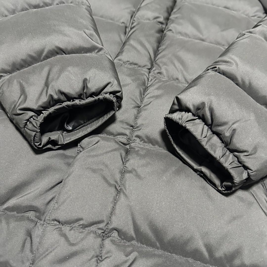 未使用級美品　ナイキNIKE ベンチコート　ダウンコート　ブラック　サイズM 黒