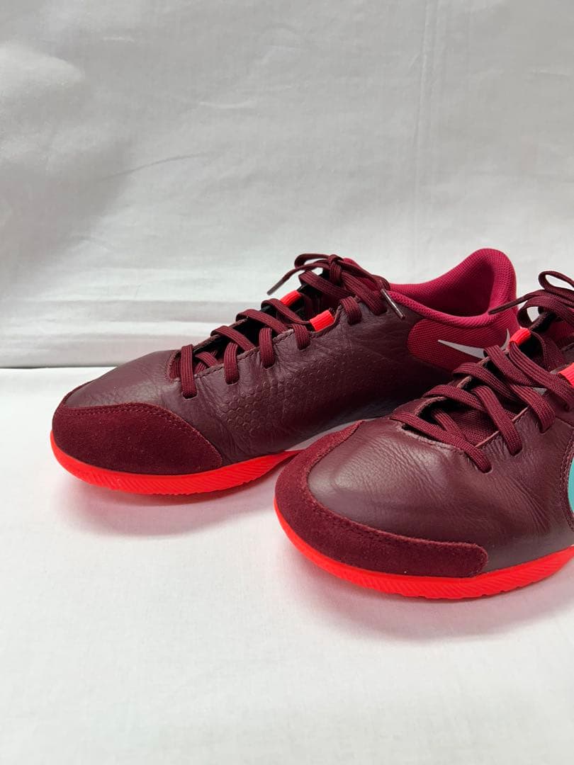☆【美品】NIKE TIEMPO フットサルシューズ サイズ 25.5cm