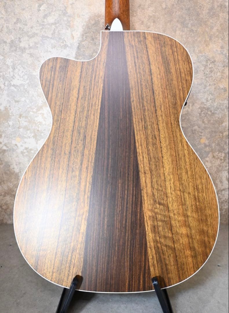 Martin OMC-16 OGTE 【ハードケース付 弦交換済（エリクサー）】