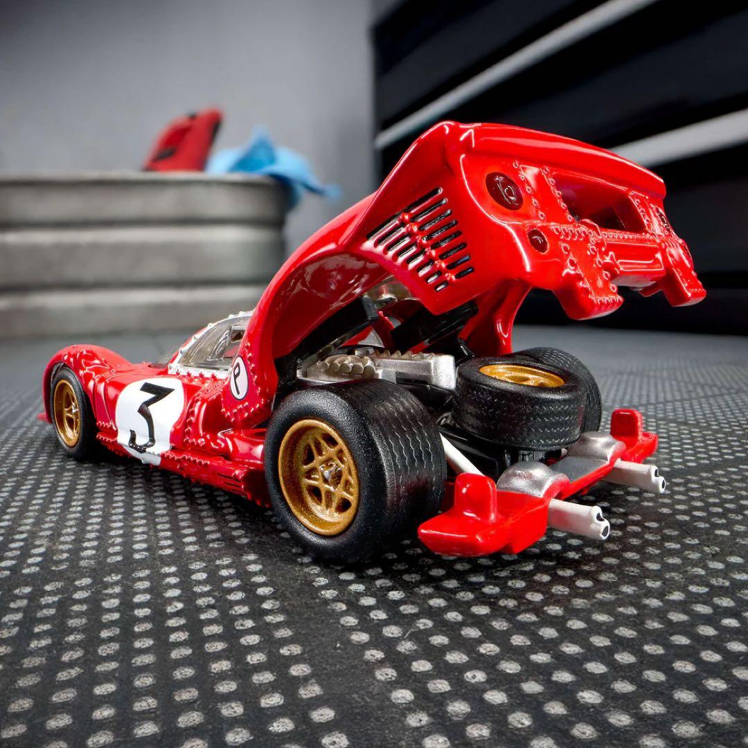 ミニカー Hot Wheels ELITE 64 1967 Ferrari 330 P4