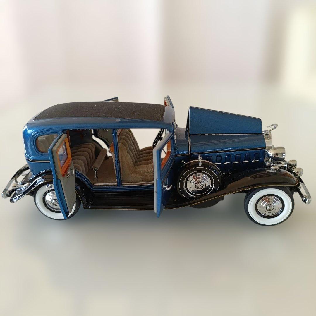 ダンバリーミント製 1932 Cadillac Fleetwood Sedan