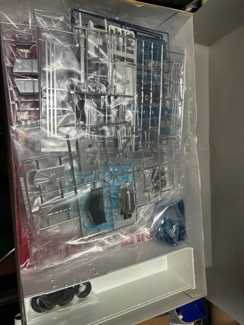 宝飾丸いすゞ810プラモデル