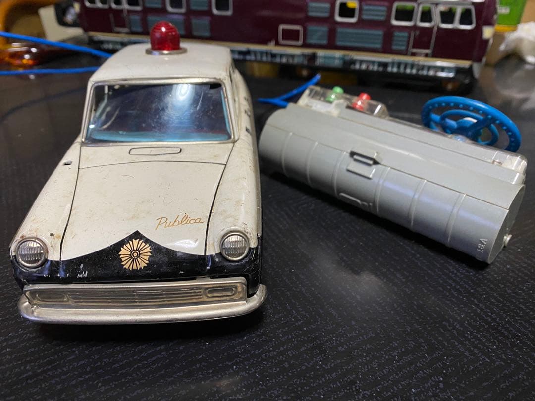 ブリキ製　トヨタ　パプリカ　警視庁パトカー