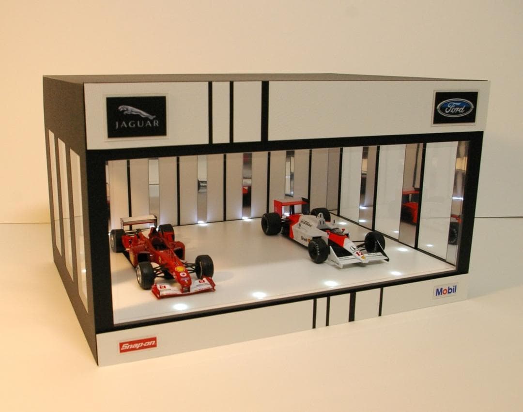 モネ・1/18展示可・BK.W・ディスプレーBOX/ネオジオラマ