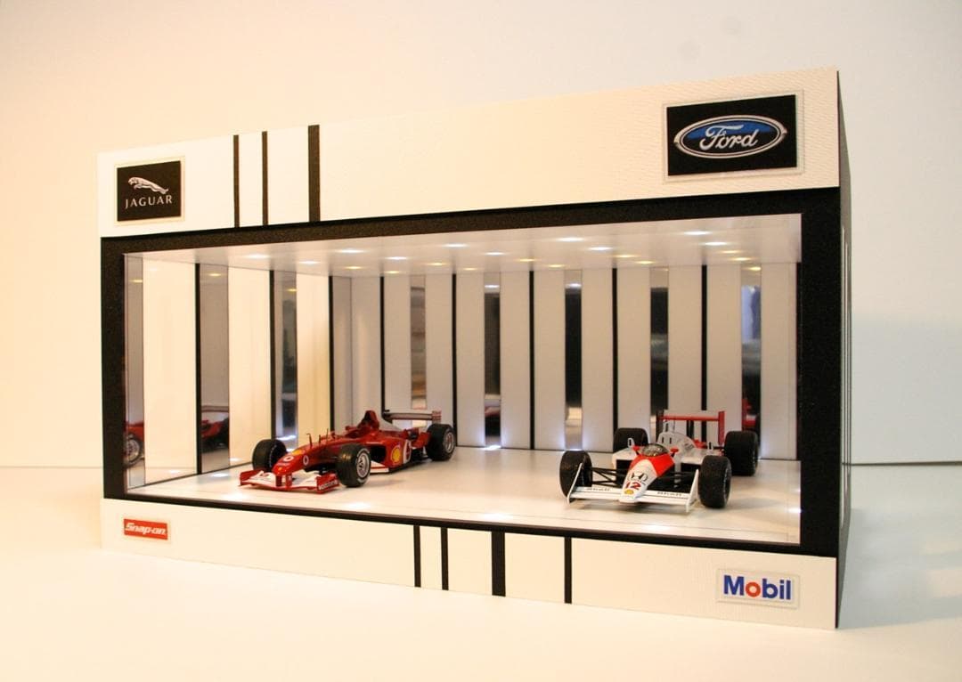 モネ・1/18展示可・BK.W・ディスプレーBOX/ネオジオラマ