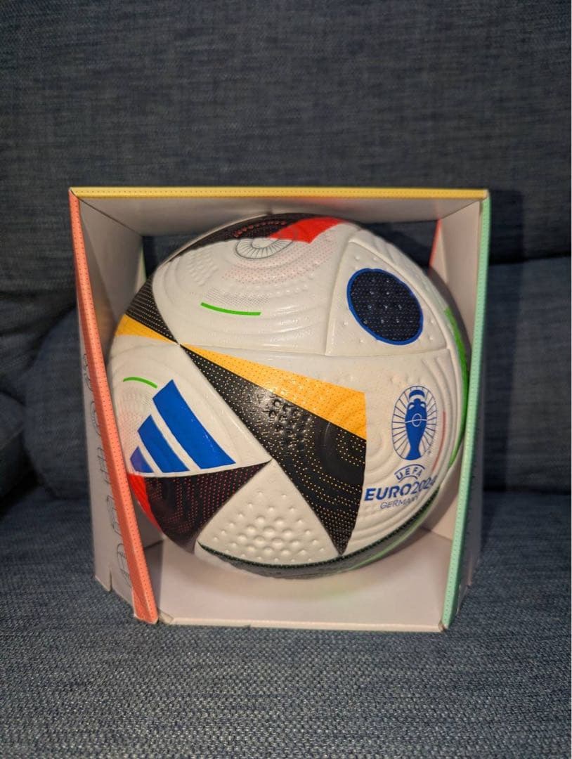 未使用品⭐︎adidas EURO 2024 サッカーボール公式試合球５号