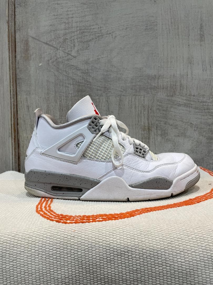 NIKE ナイキ エアジョーダン4 レトロ / テックホワイト