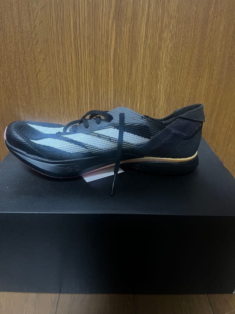 adizero アバンチ　24.0