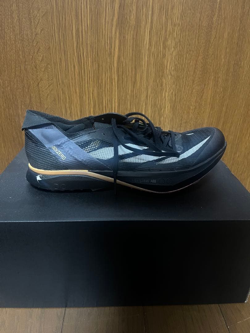 adizero アバンチ　24.0
