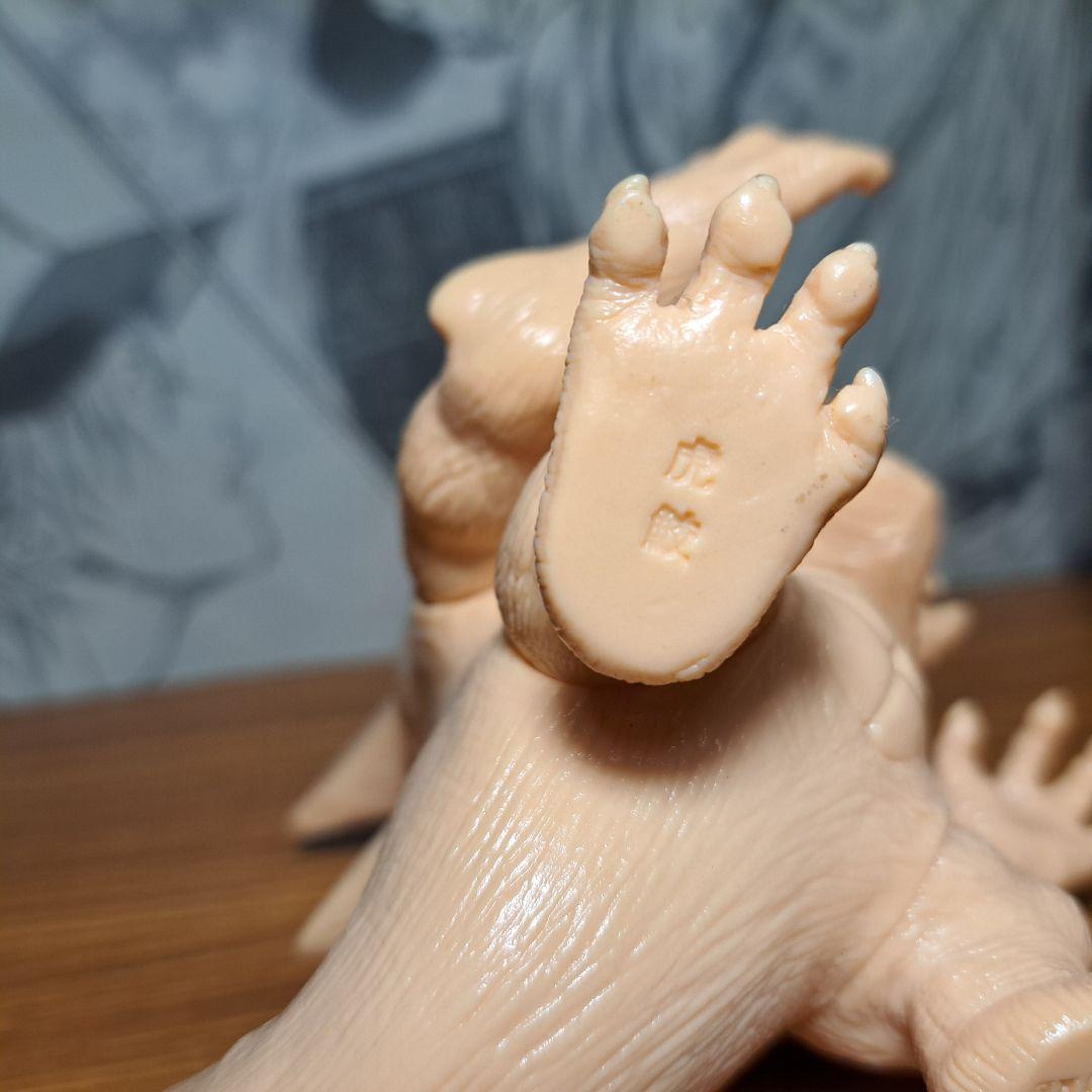 日本製　肌色成型　箱あり　ソフビ　虎鮫　48h creature スタジオ