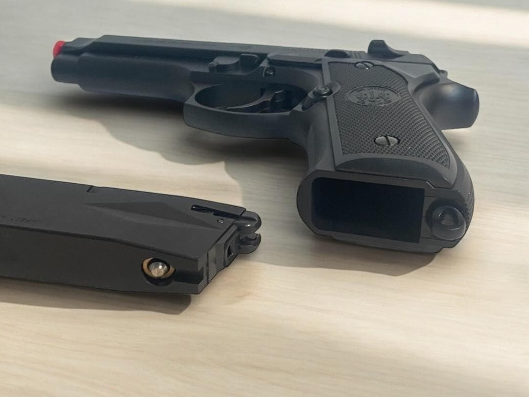 ●MARUI ●M92F ベレッタ ミリタリーモデル ●ガスブローバックガン
