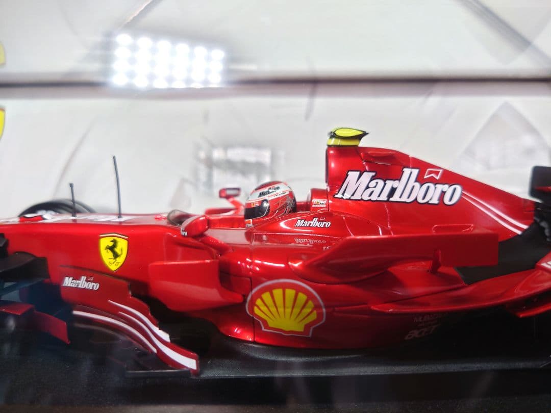【マルボロ加工】1/18 Ferrari F2007 キミ・ライコネン