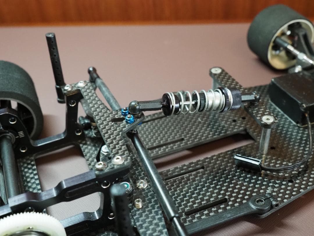 ラジコン 1/12レーシングカー トゥエルブ DDドライブ