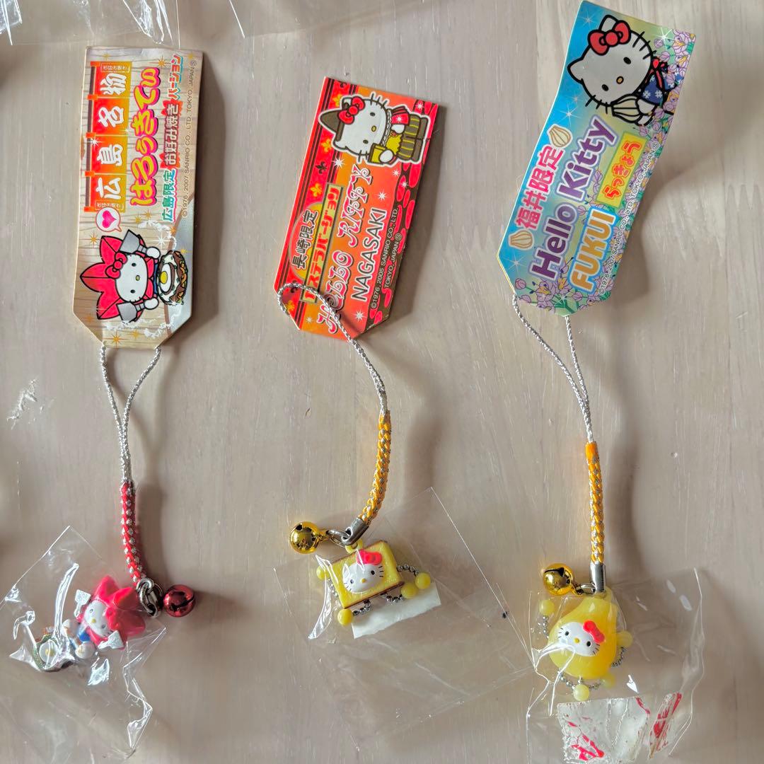 【2001年〜】ご当地キティ 23個 まとめ売り 根付け
