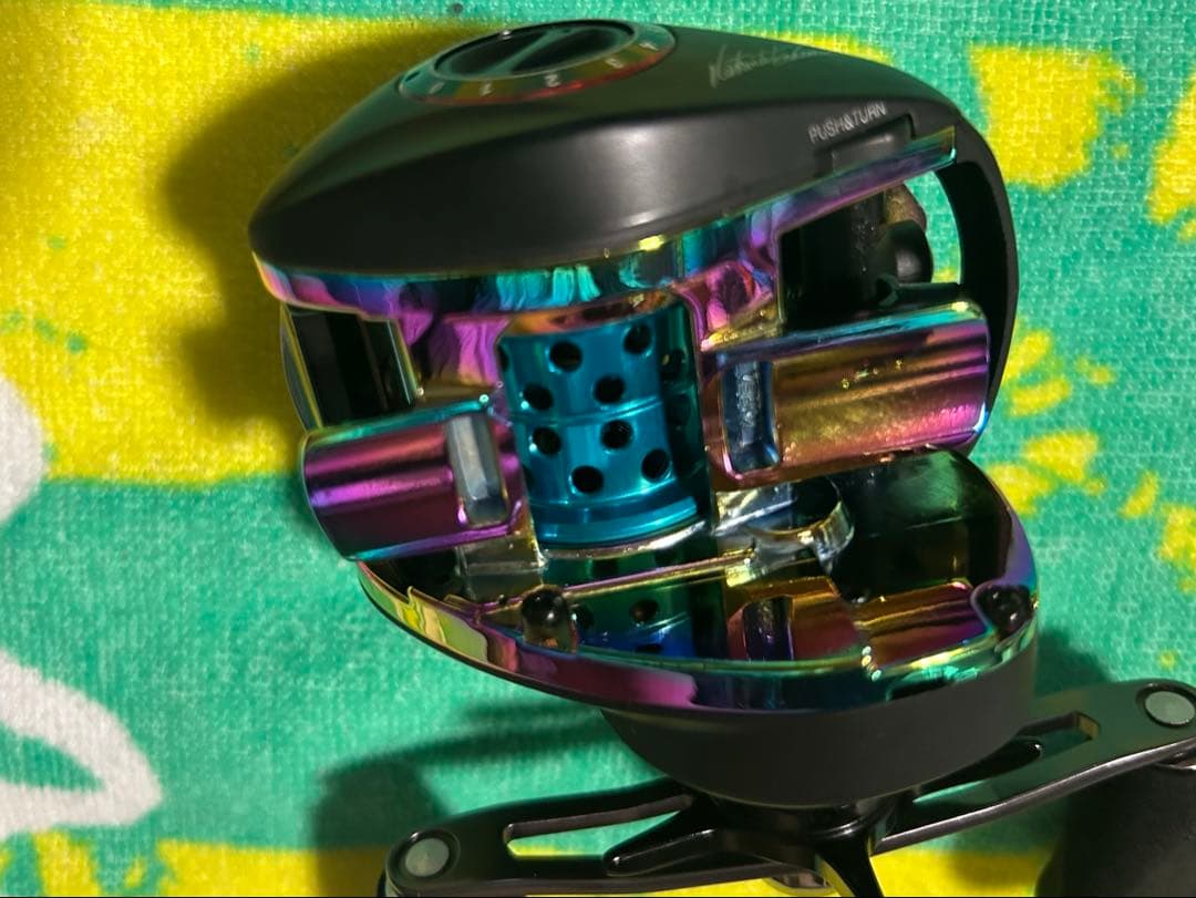 リール G-nius GRAVIUS K.IMAE AURORA K.T.F. 2024