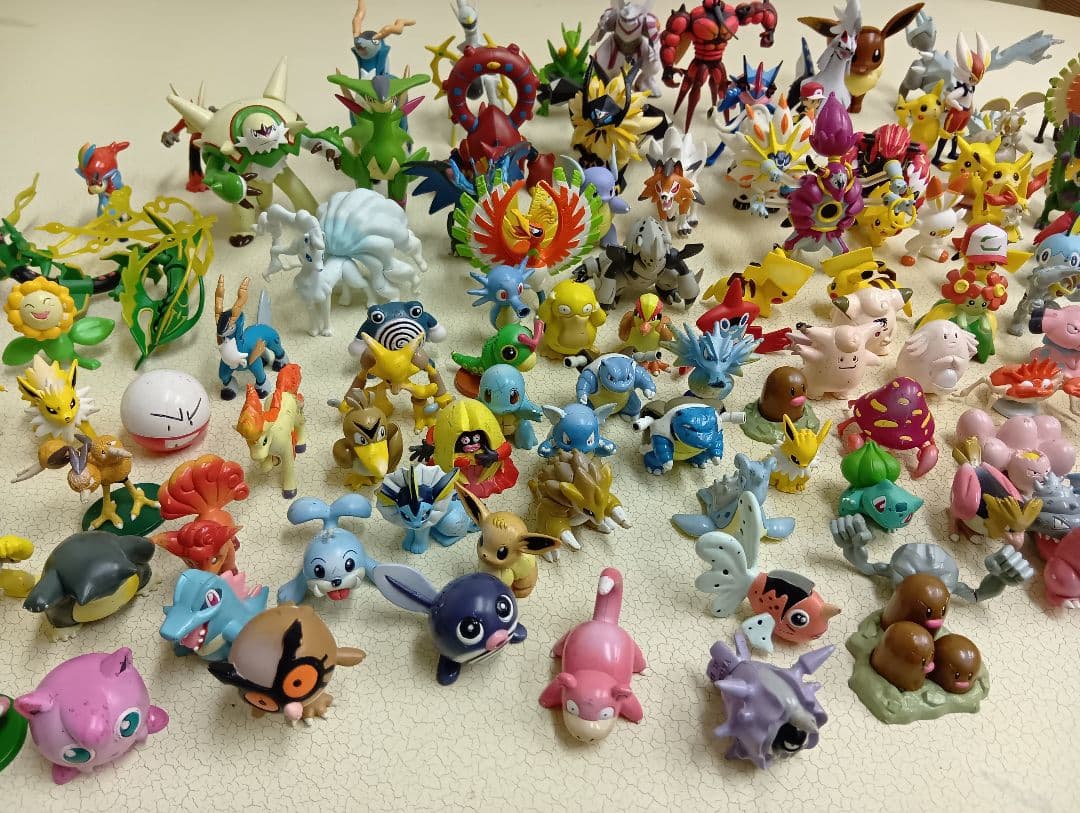 ★現在最終値下げ★ポケモンフィギュア初期含む100体以上★