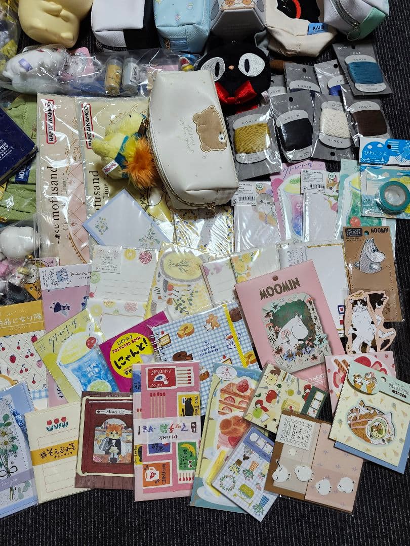 し*ー様 ポケモン　ちいかわ　サンリオ　メモ帳　筆箱　糸　すみっコぐらし　まとめ