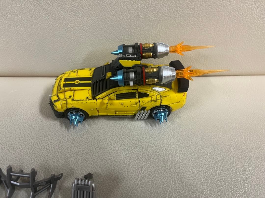 バンブルビー カスタムペイント トランスフォーマー スタジオシリーズ 非正規