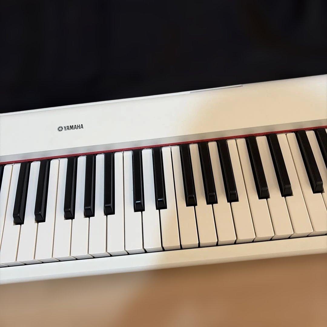 YAMAHA ヤマハ　電子ピアノ　piaggero NP-12 白　ホワイト