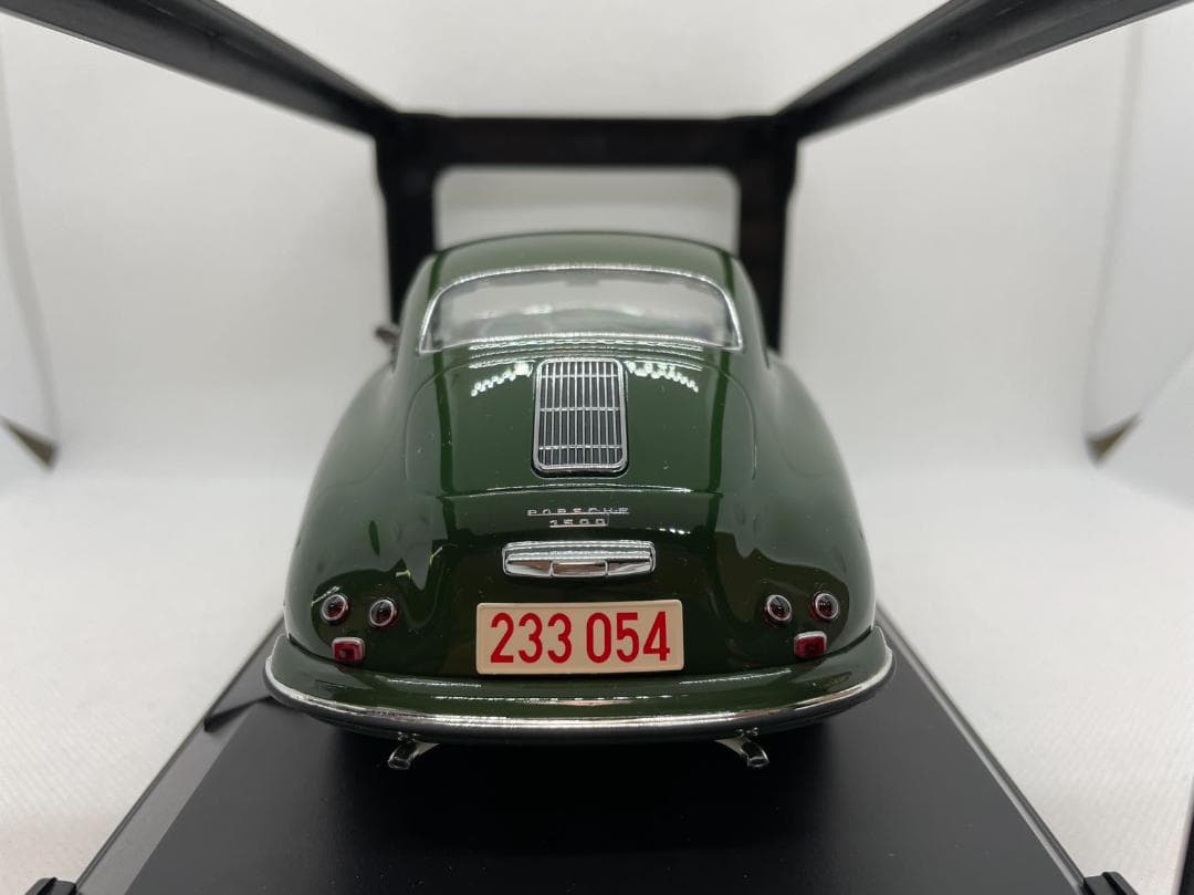 604-010 ノレブ 1/18 ポルシェ 356 Coupe 1954