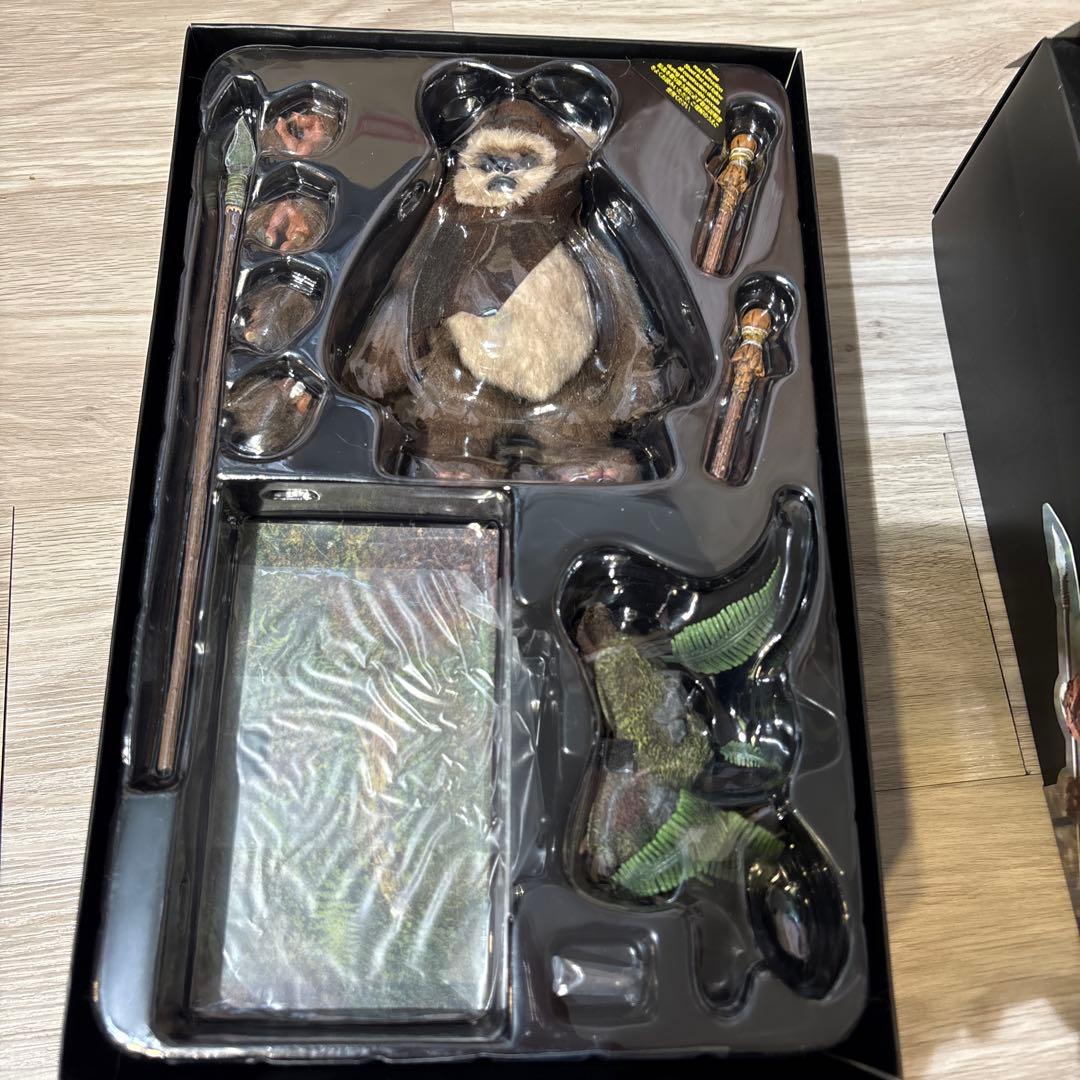 ホットトイズ　STAR WARS Wicket ウィケットフィギュア