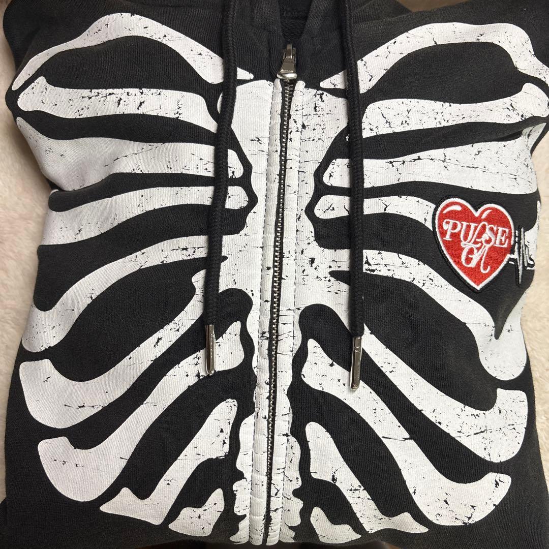 TREASURE PULSE ON TOUR ジップアップ フーディー パーカー