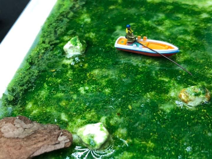 深い森の湧水湖　ジオラマ