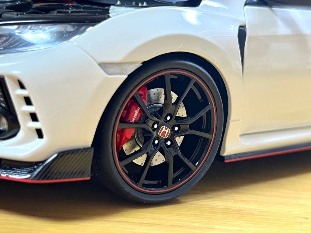 オートアート 1/18 ホンダ シビック タイプR FK8