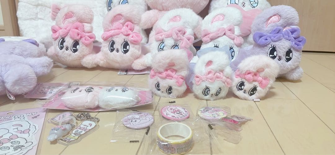 エスターバニー　ぬいぐるみ　ヘアバンド　バッグ　シュシュ　パスケース　まとめ売り