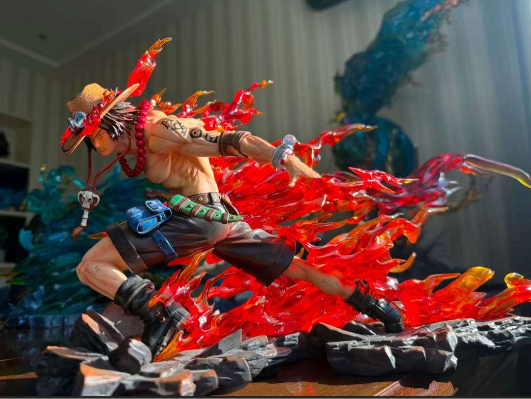 ワンピース　エース＆マルコ【ドリフト】ガレージキット フィギュア1/8