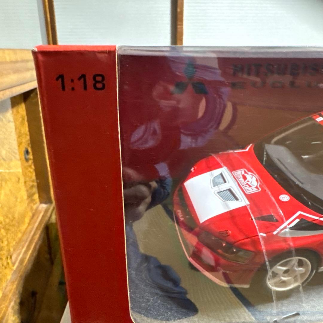 ミニカー Mitsubishi Lancer Evolution WRC 1/18