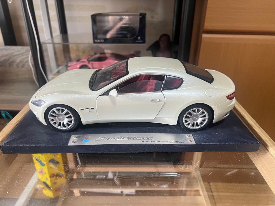 MINI MINIERA 1/18 マセラティグランツーリスモ ミニカー