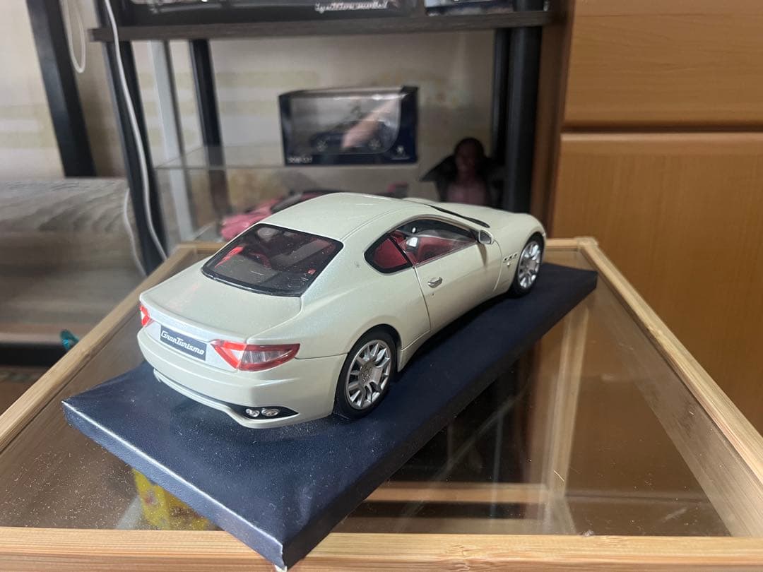 MINI MINIERA 1/18 マセラティグランツーリスモ ミニカー