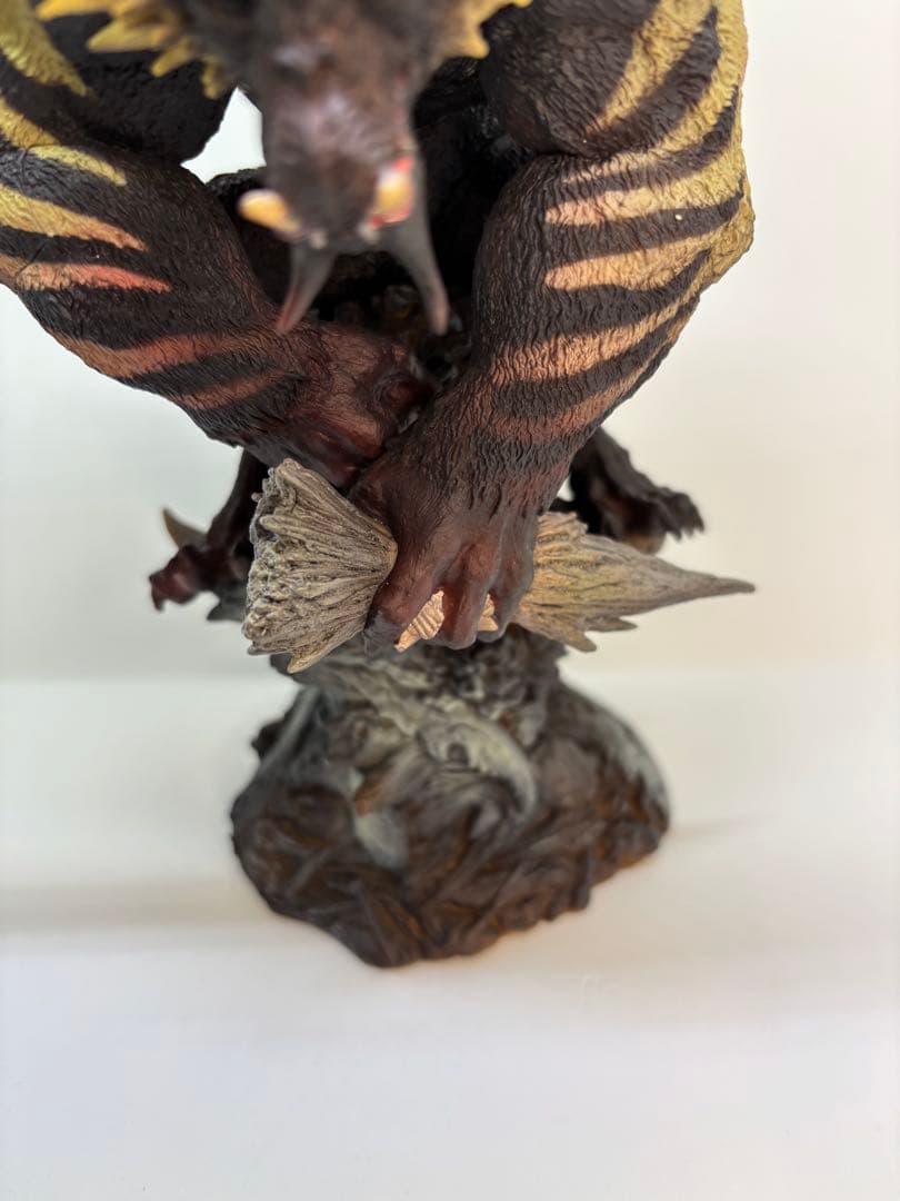 カプコンフィギュアビルダー クリエイターズモデル 金獅子 モンハン フィギュア