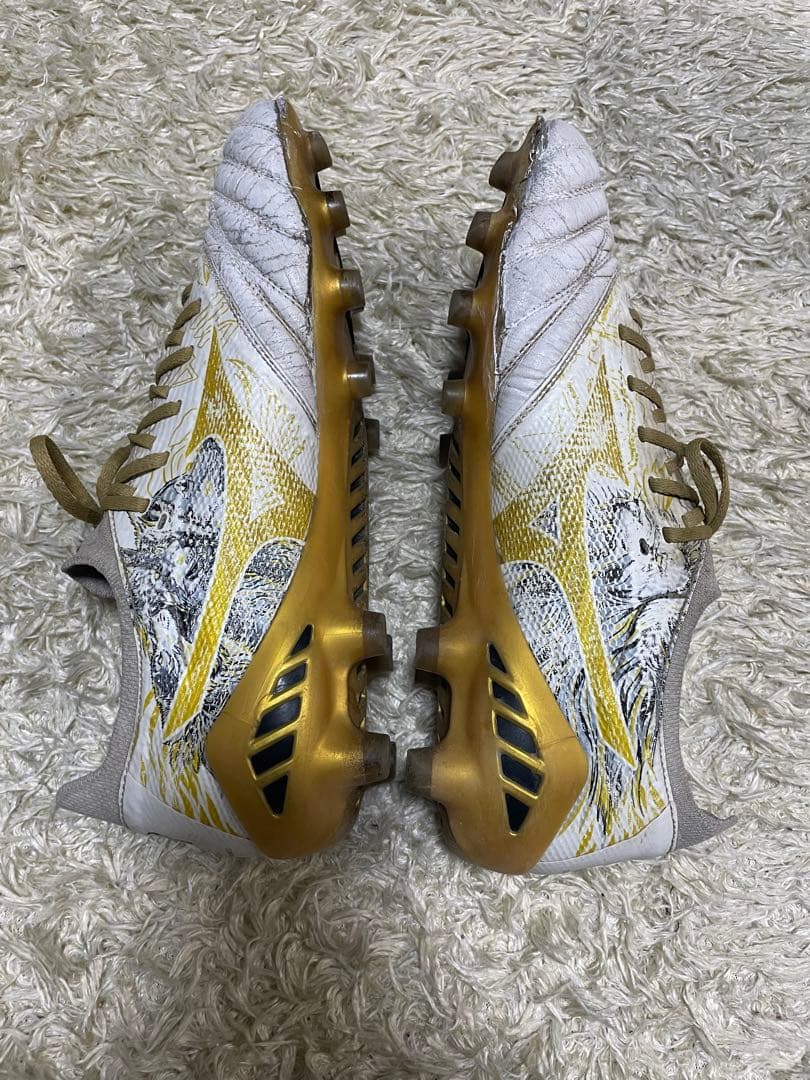 わお　MIZUNO モレリアネオ3β セルヒオ・ラモス 25.5cm