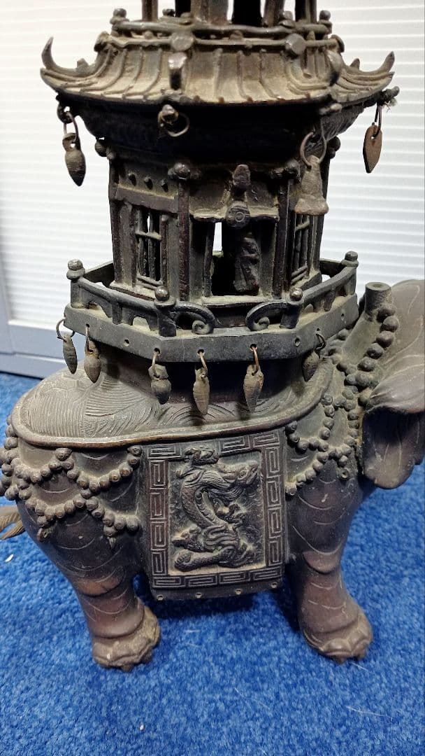 象塔香炉