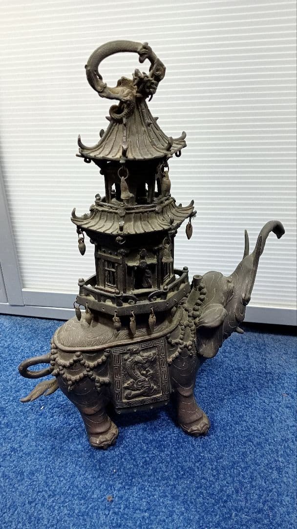 象塔香炉