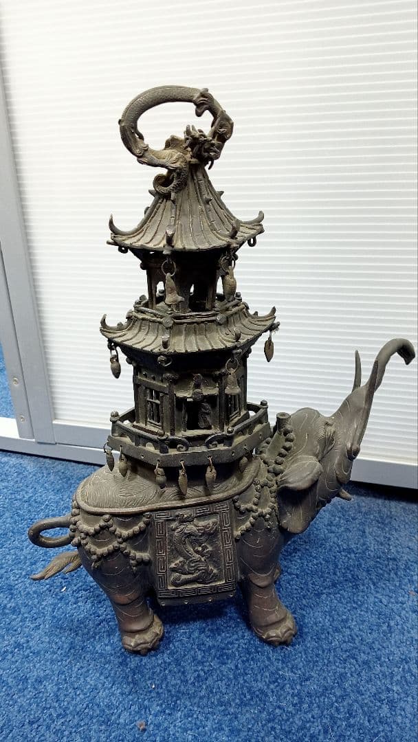 象塔香炉